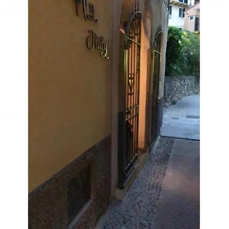 Vico Saonese 19 Apartment